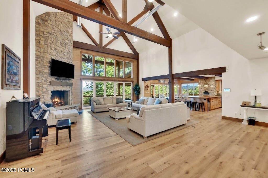https://bt-photos.global.ssl.fastly.net/parkcity/orig_boomver_2_12604006-2.jpg