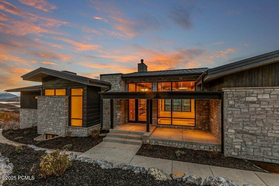 688 Longview Drive - Photo 1