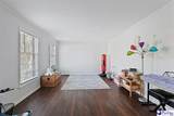 1094 Greenview Dr - Photo 20