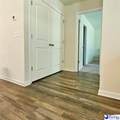  822 Twin Oaks Circle - Photo 11