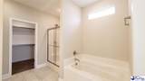 1019 Wessex - Photo 18