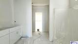 1013 Wessex - Photo 11