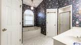 708 Yorkshire Court - Photo 27