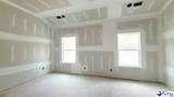 1018 Wessex - Photo 15
