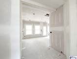 1018 Wessex - Photo 3