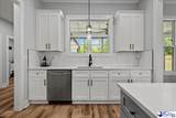 2410 Rolling Road - Photo 32