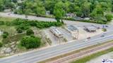 225 Lucas St - Photo 2