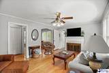 927 Sherwood Dr - Photo 4