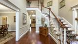 2512 Ascot Dr - Photo 4