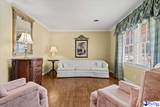 2003 Bellevue Dr - Photo 3