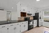 576 Center Rd - Photo 6