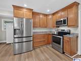 1092 Greenview Dr - Photo 17