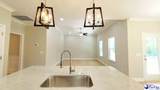 1020 Wessex - Photo 10