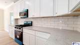 1020 Wessex - Photo 12