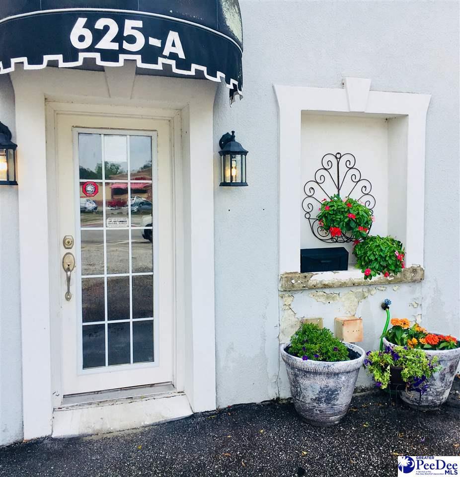625 Main - Photo 1