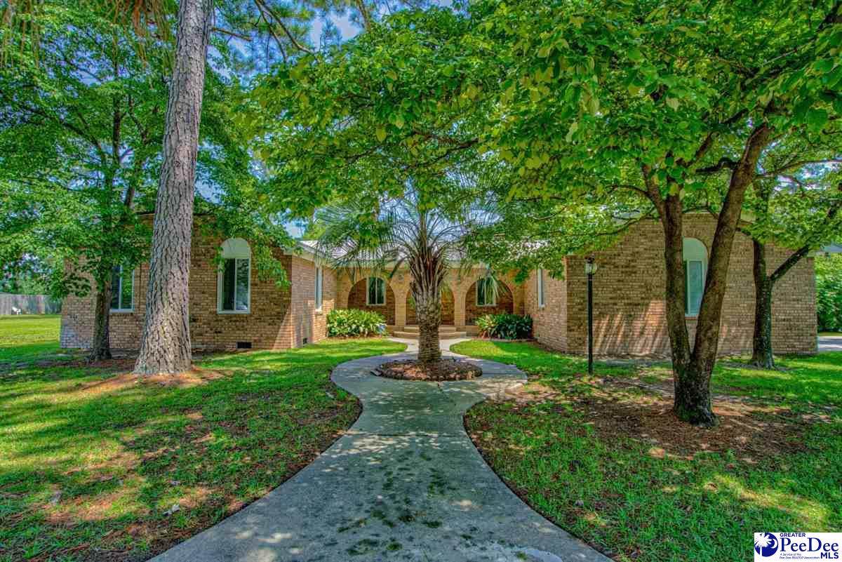 2020 English Ln. - Photo 1
