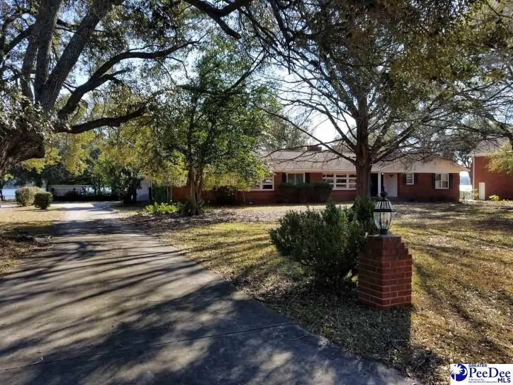 602 Lakeshore Drive - Photo 1