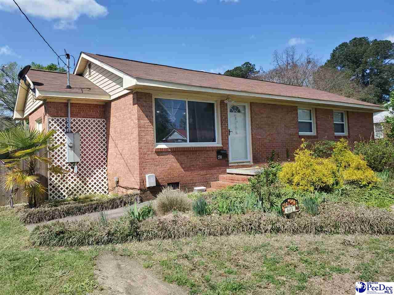 401 Dogwood Circle - Photo 1