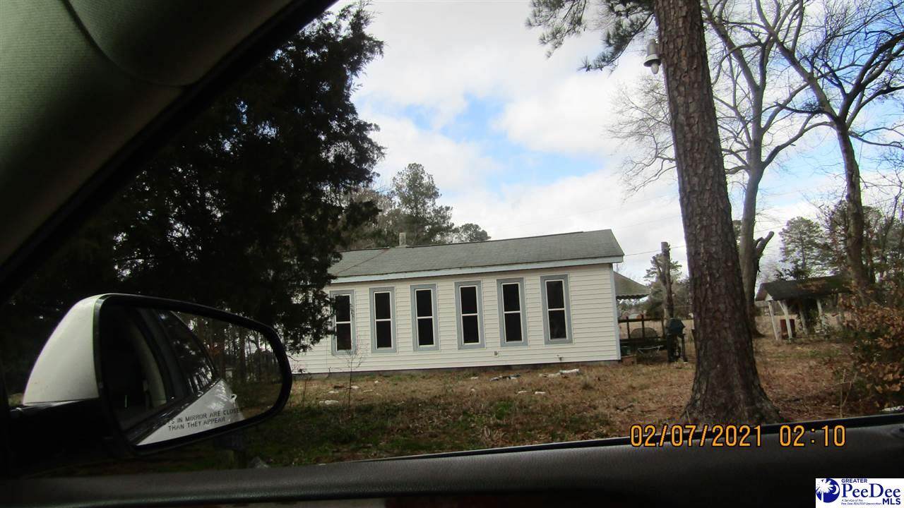 131 Hezekiah - Photo 1