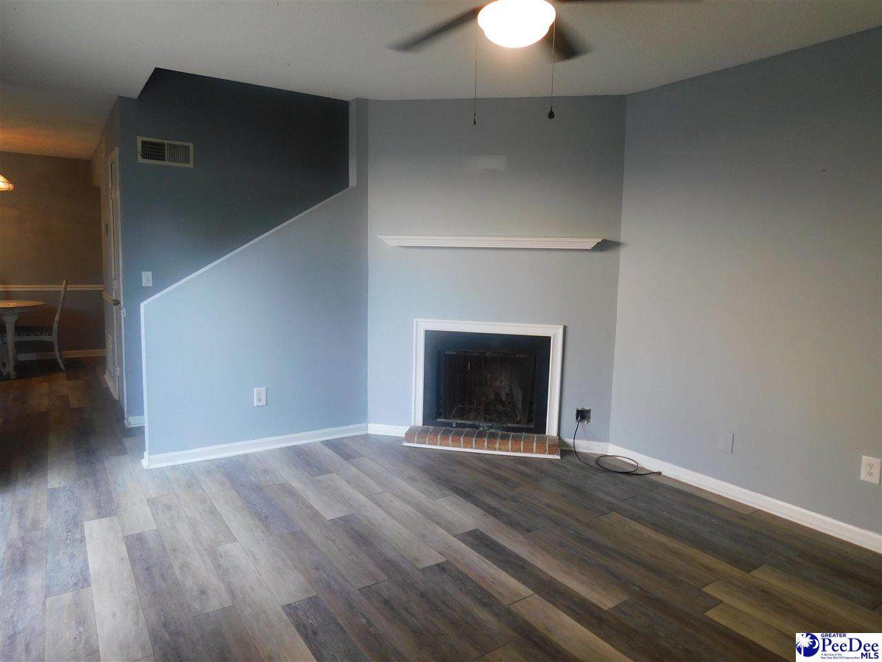 2220 Woodridge Unit M - Photo 1