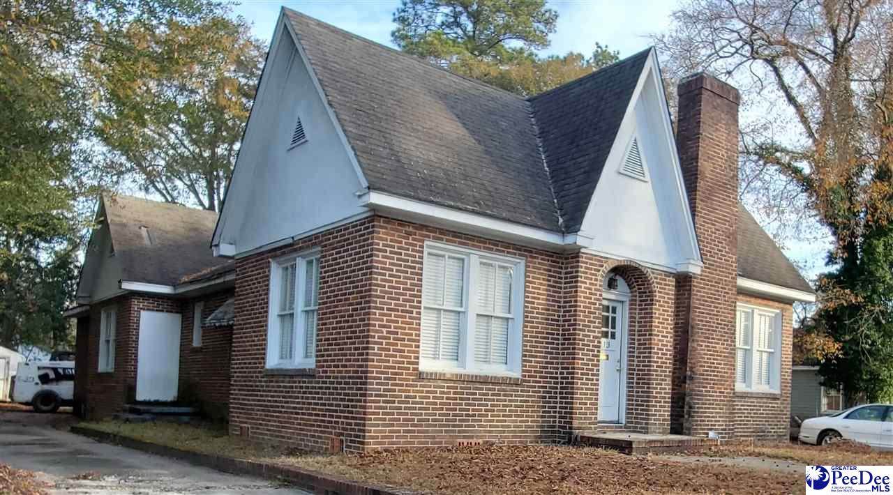 1413 Evans - Photo 1