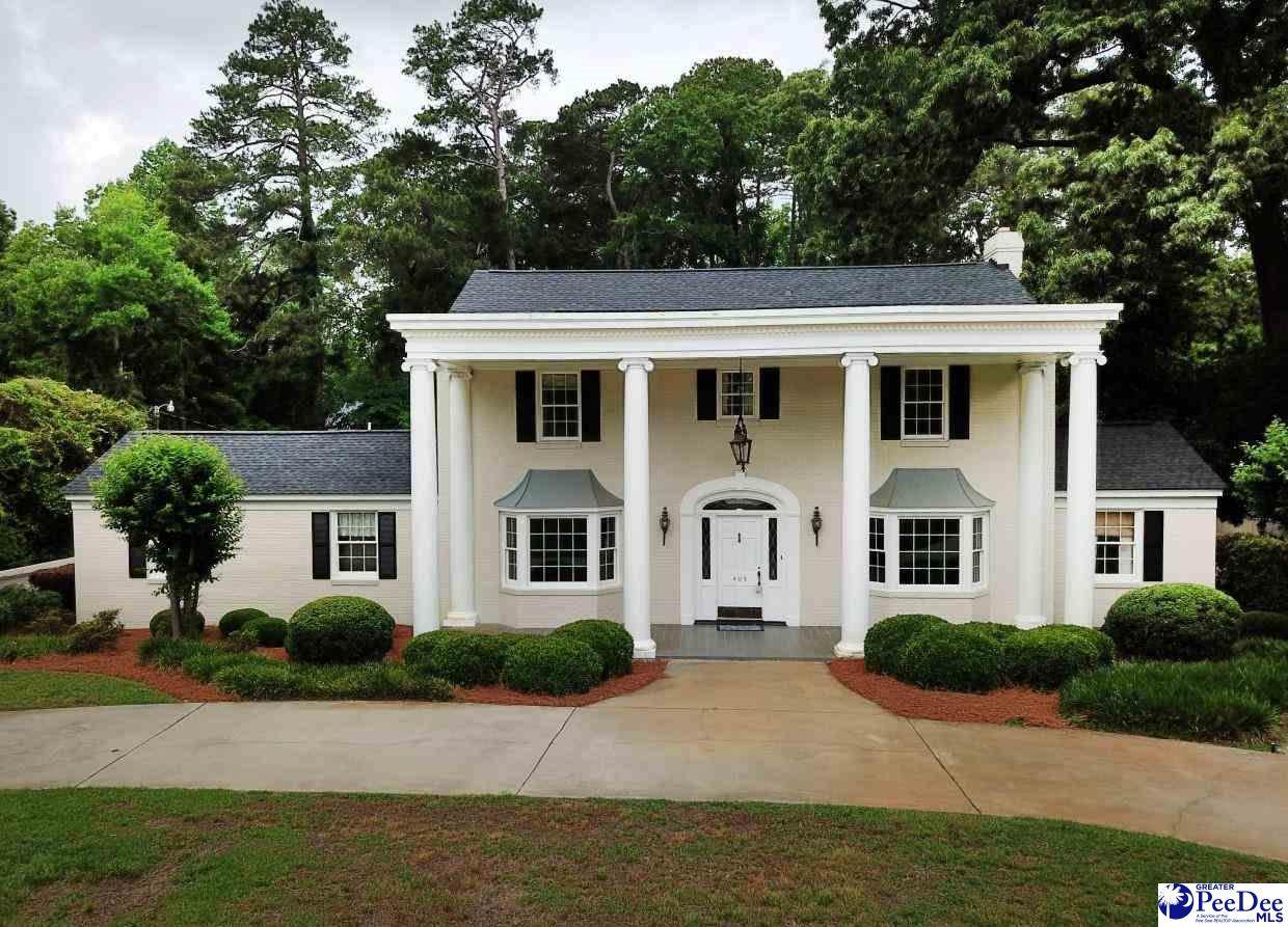 405 Woodvale Drive - Photo 1