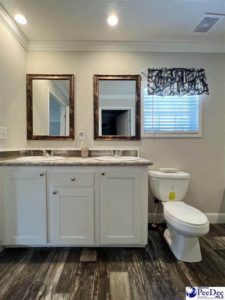 1121 Plantation Drive - Photo 1