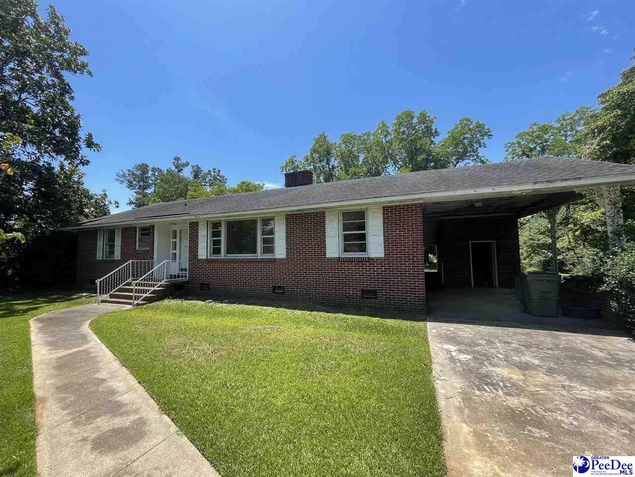 215 Lakeland Dr - Photo 1