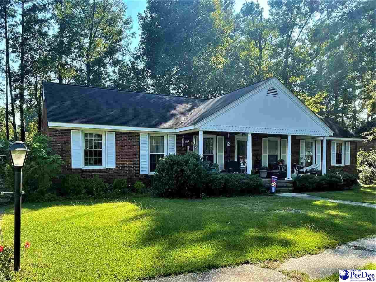 511 Robin Street - Photo 1