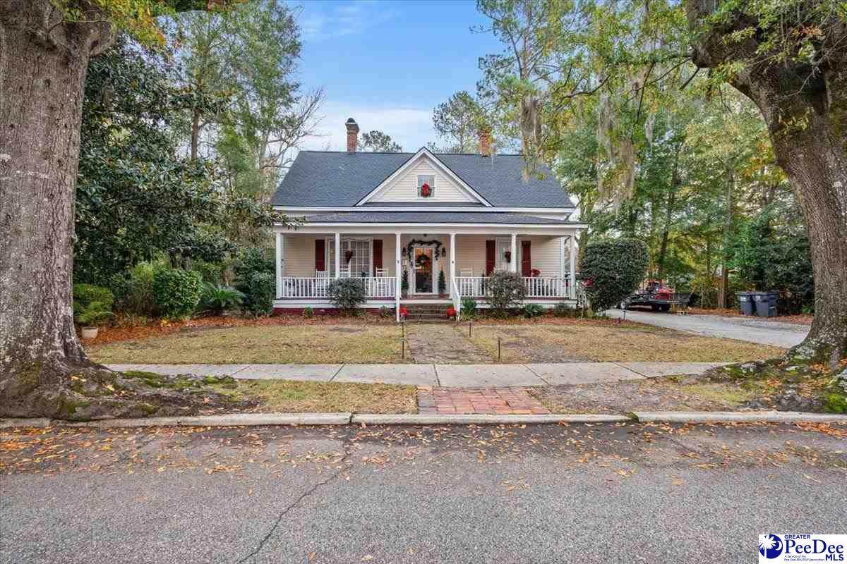 102 Oak St - Photo 1