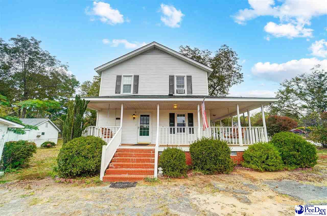 390 Boulevard - Photo 1