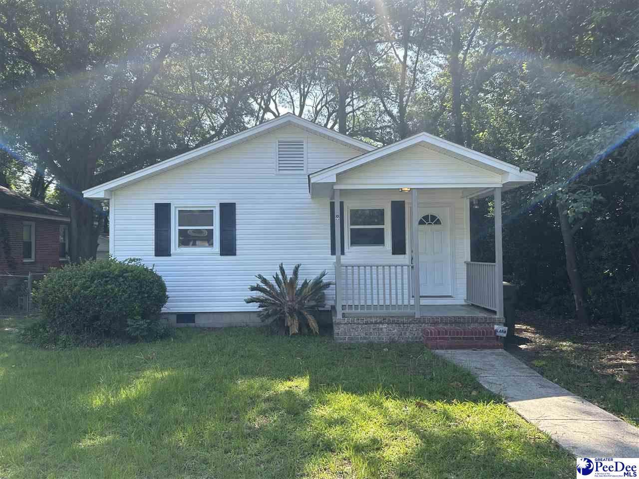 818 Lynwood Drive - Photo 1