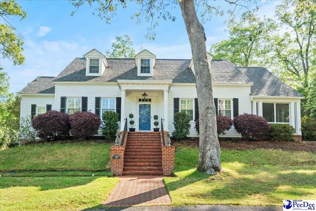 529 Woodland Drive - Photo 1