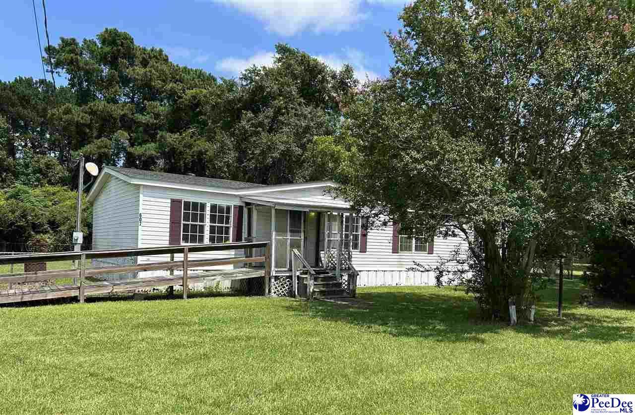 607 E Sam Harrell - Photo 1