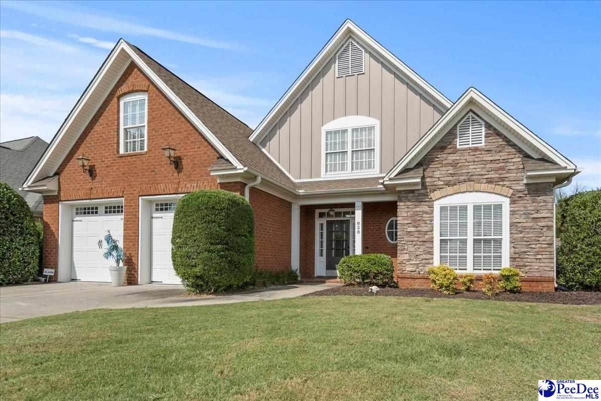 828 Merrill Hall - Photo 1