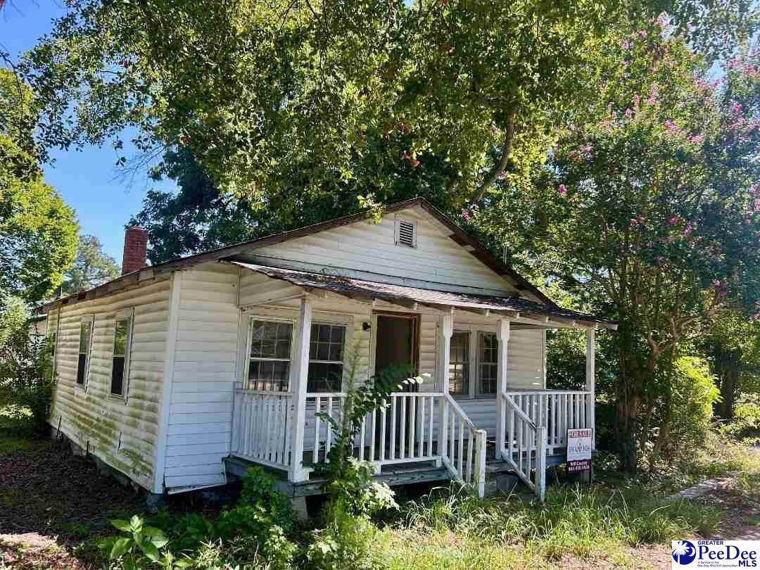 817 Simmons St. - Photo 1