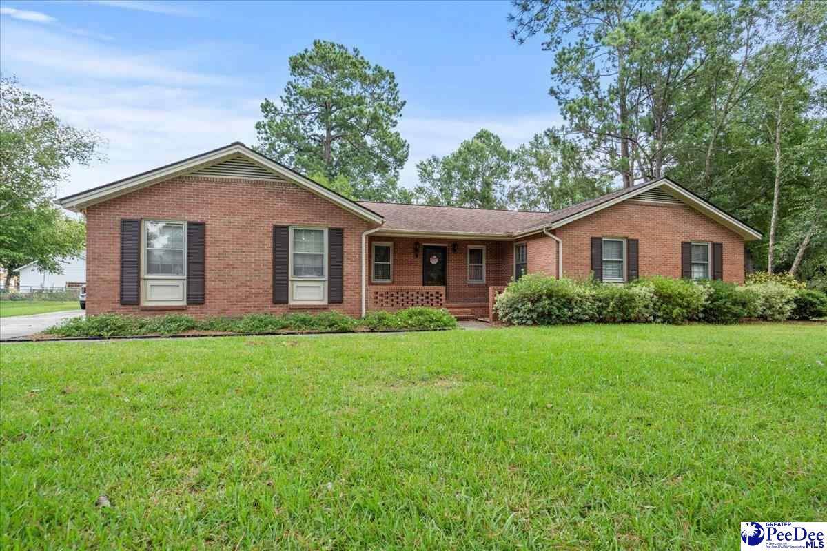 720 Harriet Dr. - Photo 1