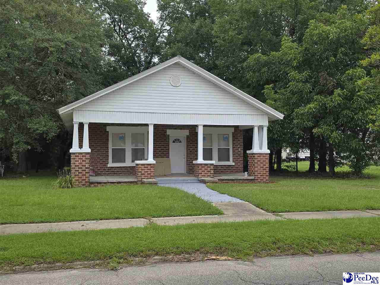 413 Park Street - Photo 1