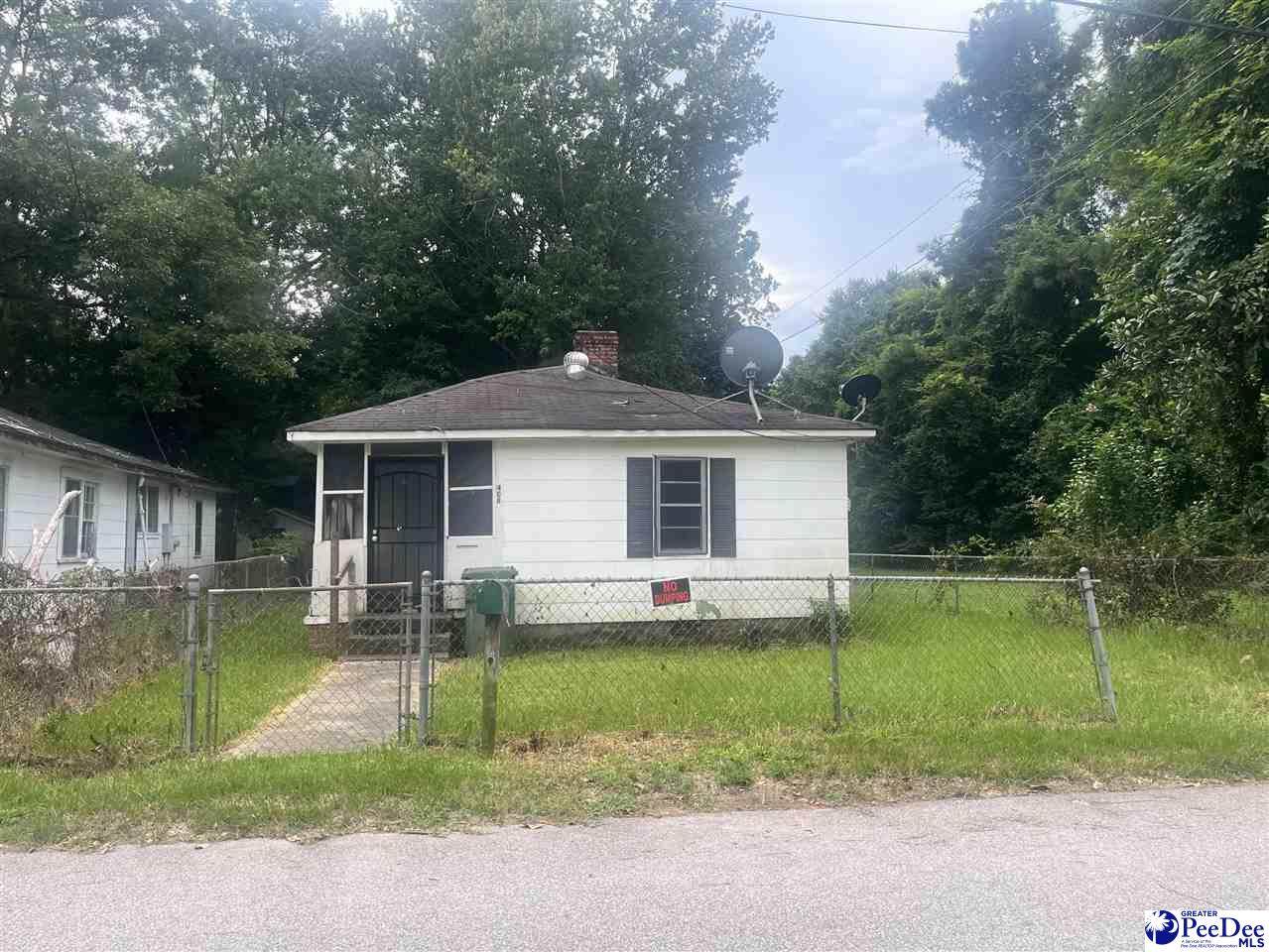 408 Dixie St - Photo 1