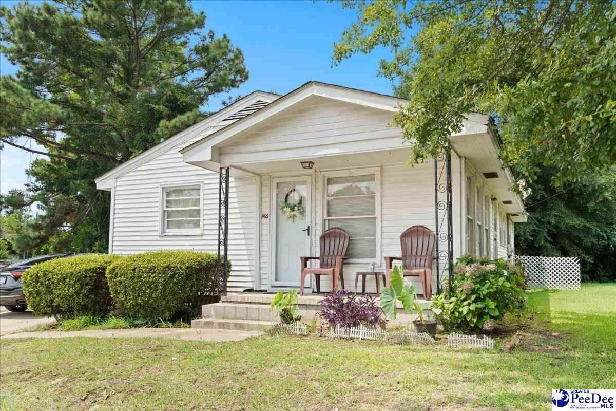 909 Irby Street - Photo 1