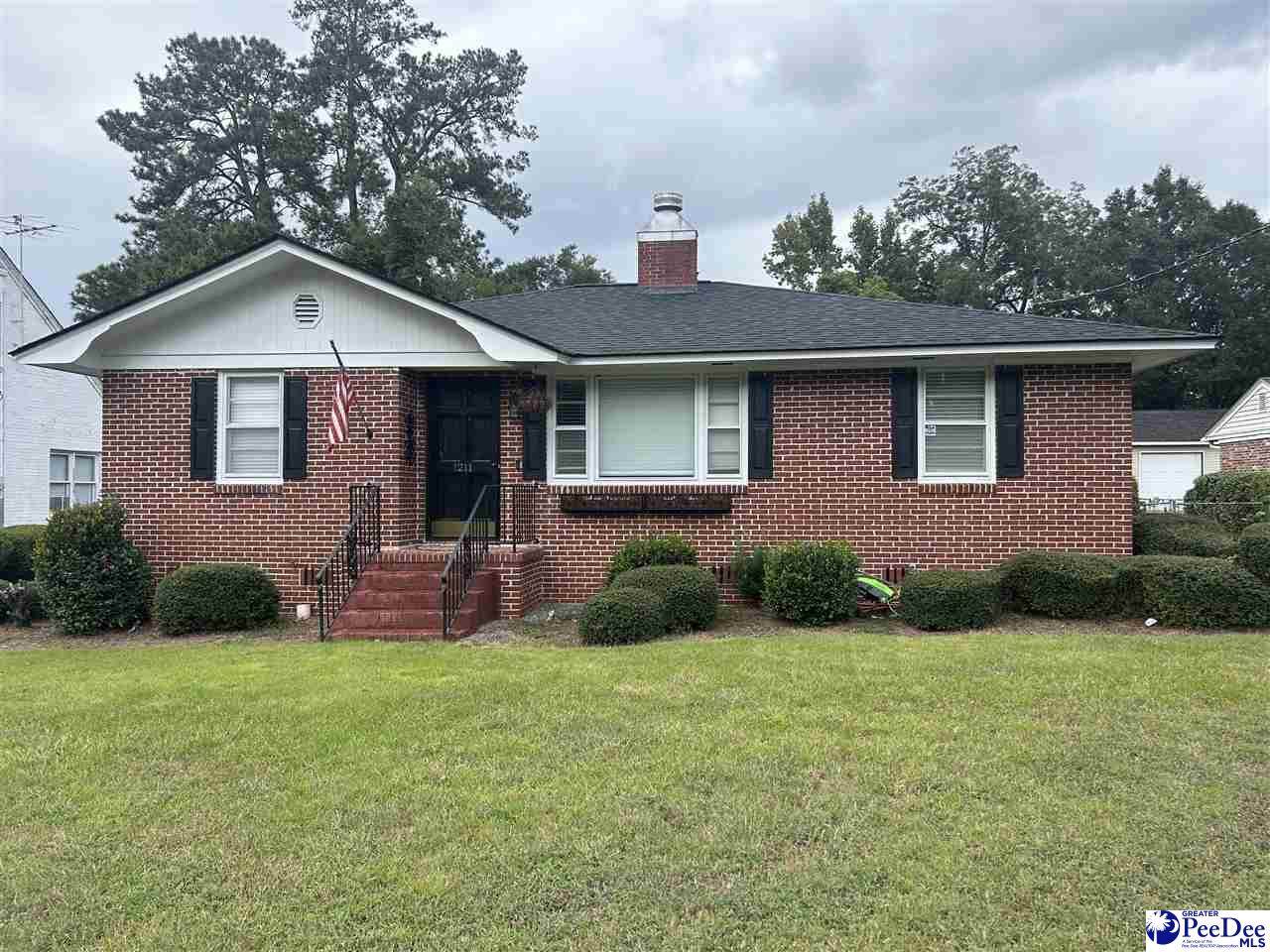 1211 Jackson Ave. - Photo 1