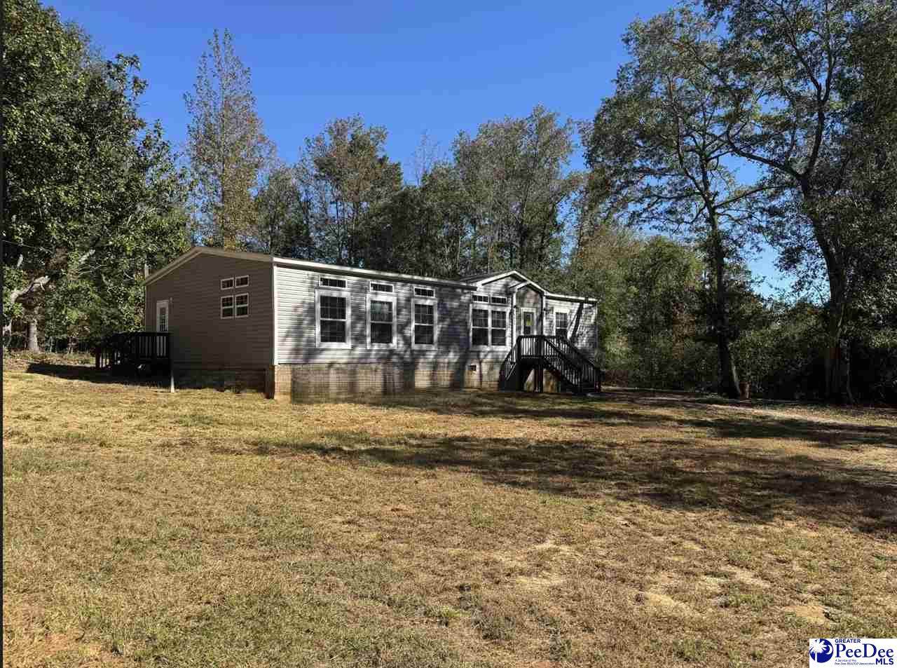 3960 Travellers Rd - Photo 1