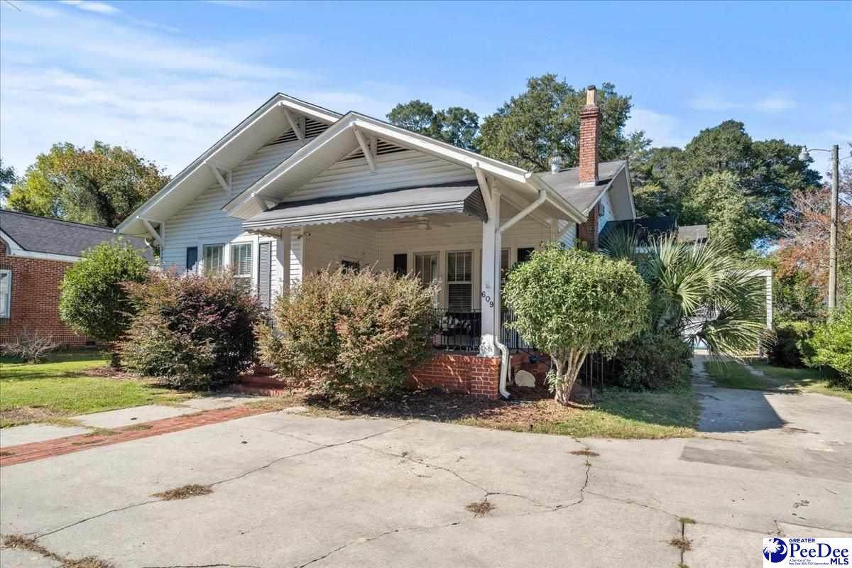 609 3rd Ave - Photo 1