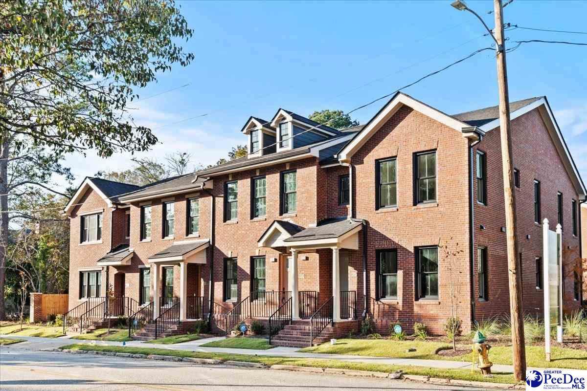 137 Pine Street - Photo 1