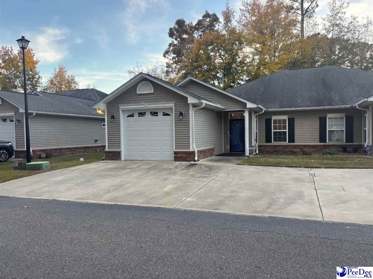 1717 Oakdale Terrace Apt A - Photo 1