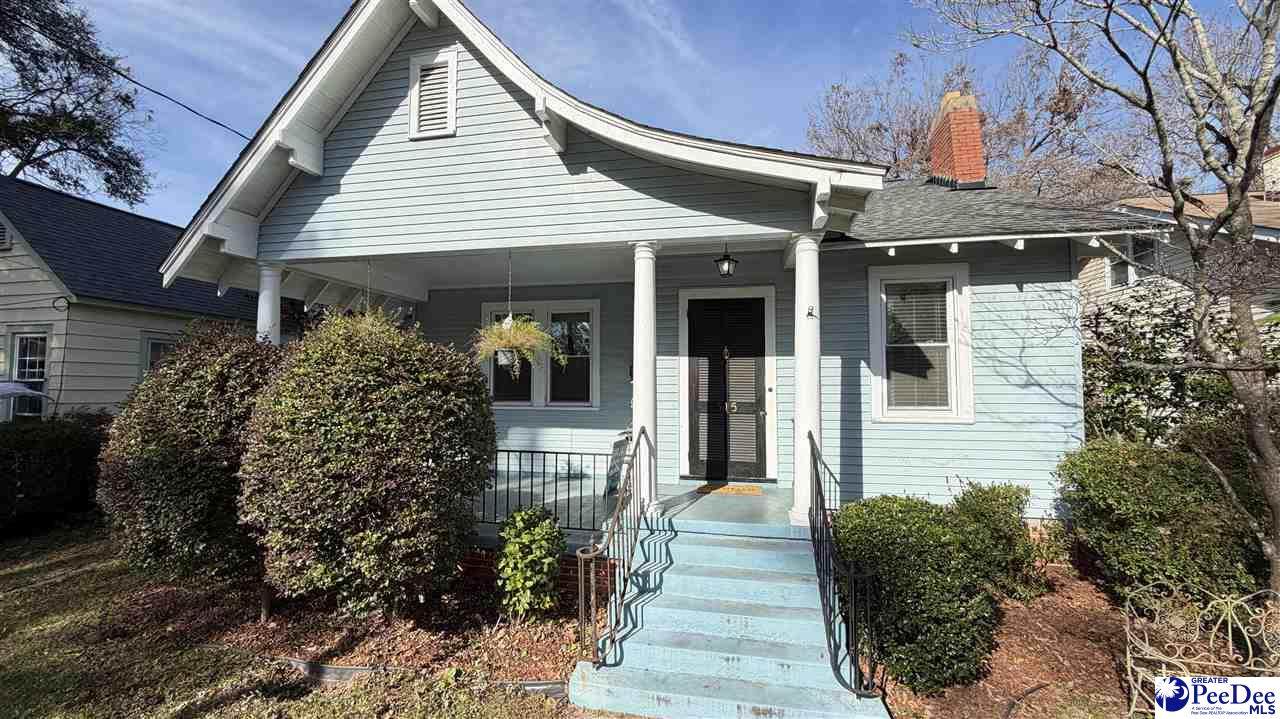 315 Parkview Cir - Photo 1