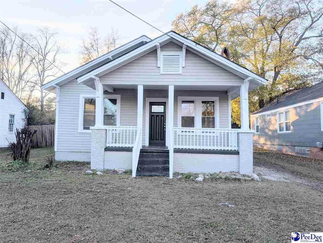 843 Lynwood Dr - Photo 1