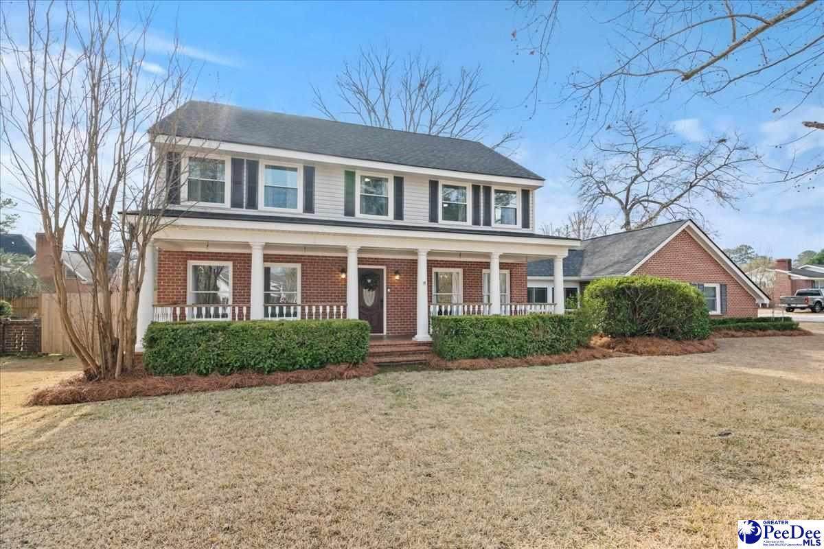 1062 Clarendon Ave. - Photo 1