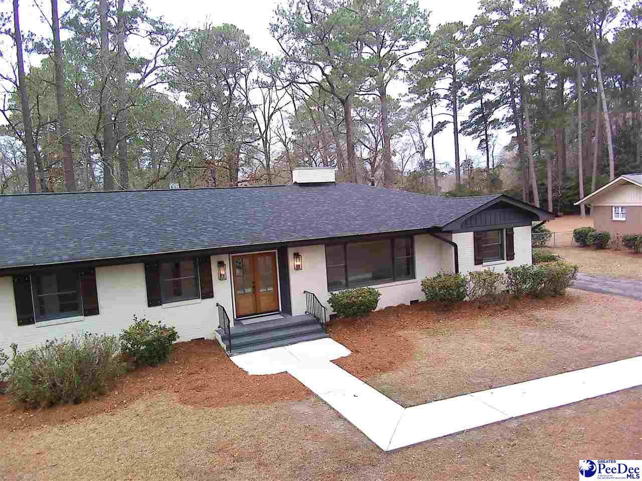 1815 Hampton Dr - Photo 1