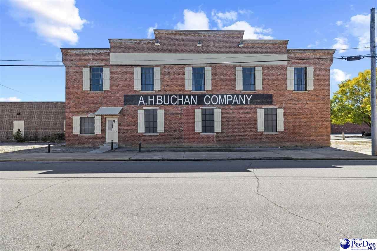 122 E Laurel St - Photo 1